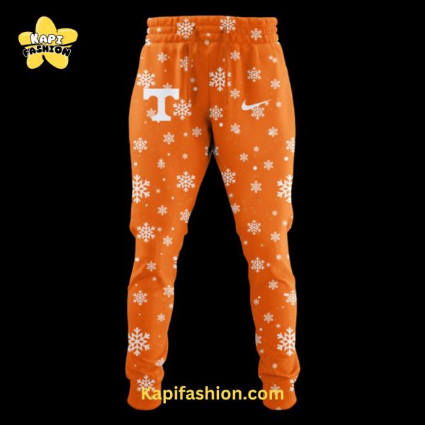 Limited Edition Tennessee Football Peanuts Holiday Speciality Snow Hoodie 4