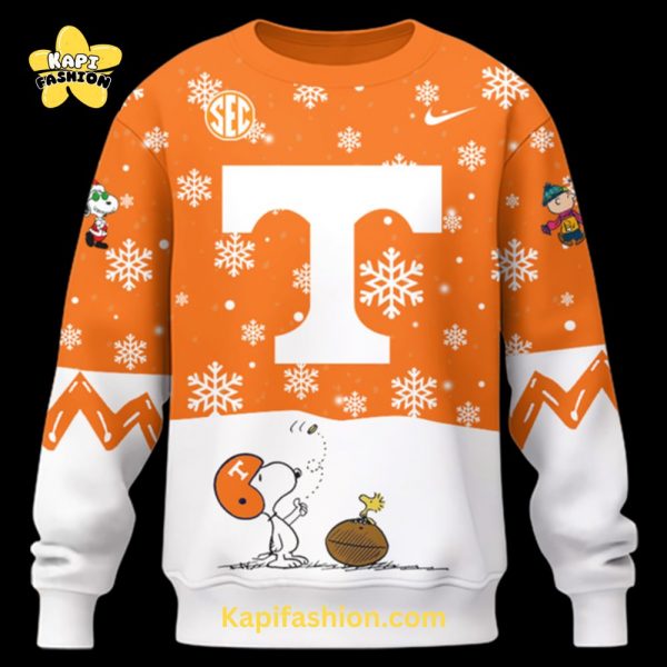 Limited Edition Tennessee Football Peanuts Holiday Speciality Snow Sweatshirt